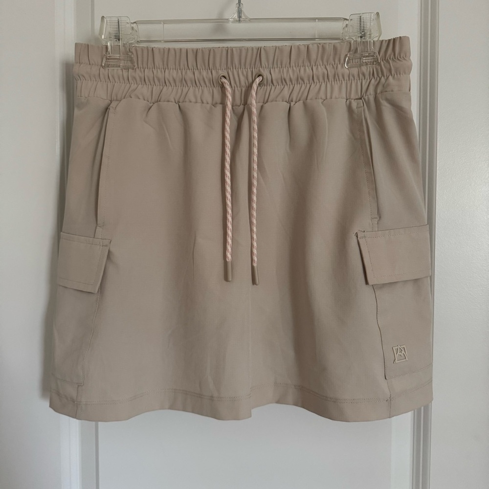 Avalanche Cream Outdoor Skirt with built in Shorts, S